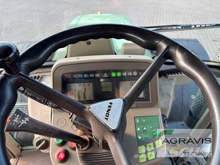 Fendt 820 VARIO Traktory