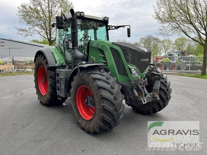 Fendt 824 VARIO S4 Traktory