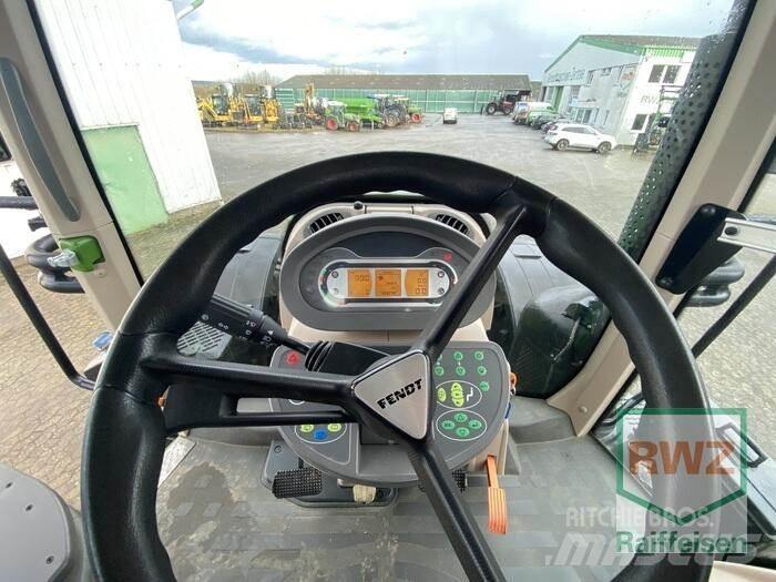 Fendt 826 Vario S4 Traktory