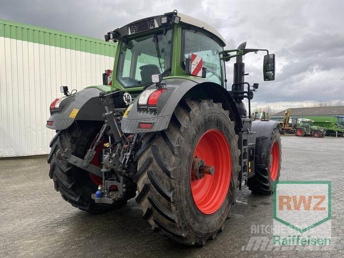 Fendt 826 Vario S4 Traktory