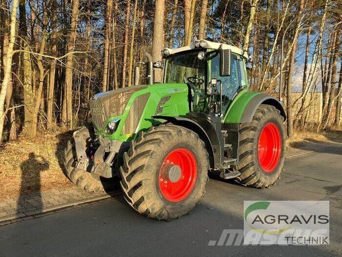 Fendt 826 VARIO S4 Traktory