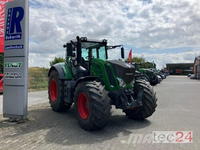 Fendt 826 VARIO S4 Traktory