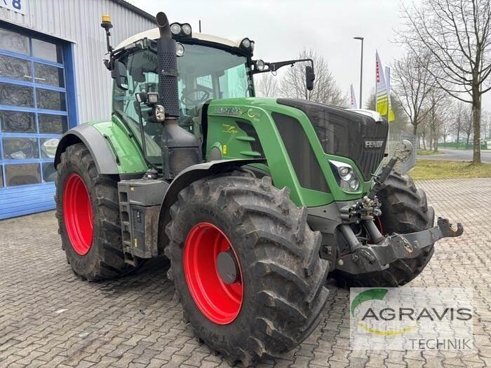 Fendt 828 VARIO S4 Traktory
