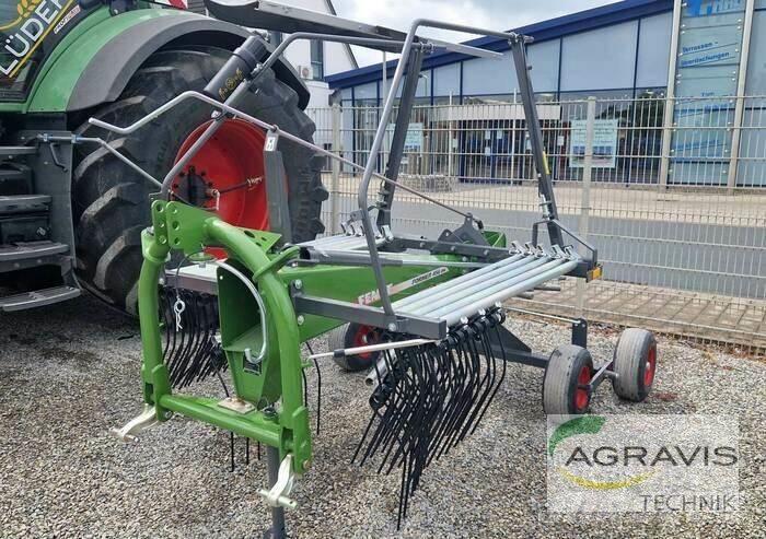 Fendt FORMER 456 DN Obracače a zhrabovače sena