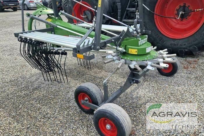 Fendt FORMER 456 DN Obracače a zhrabovače sena
