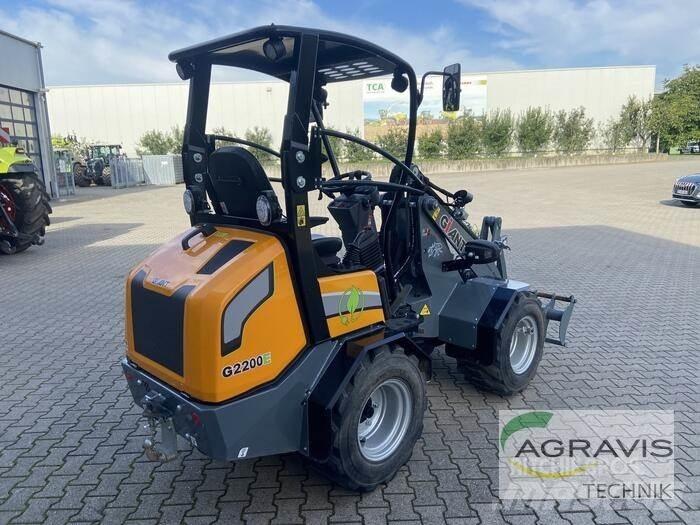 GiANT G2200E Kolesové nakladače