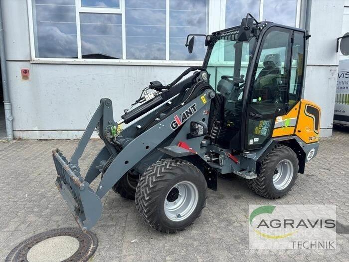 GiANT G2700 E Kolesové nakladače