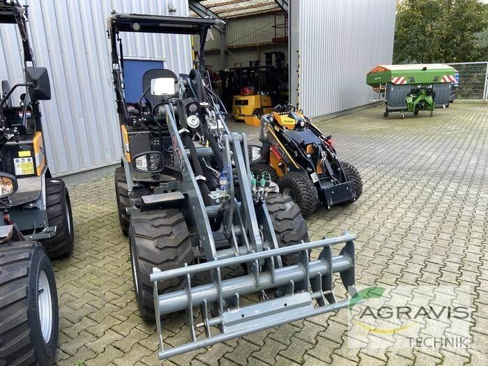GiANT G2700E Stavebníctvo - ostatné