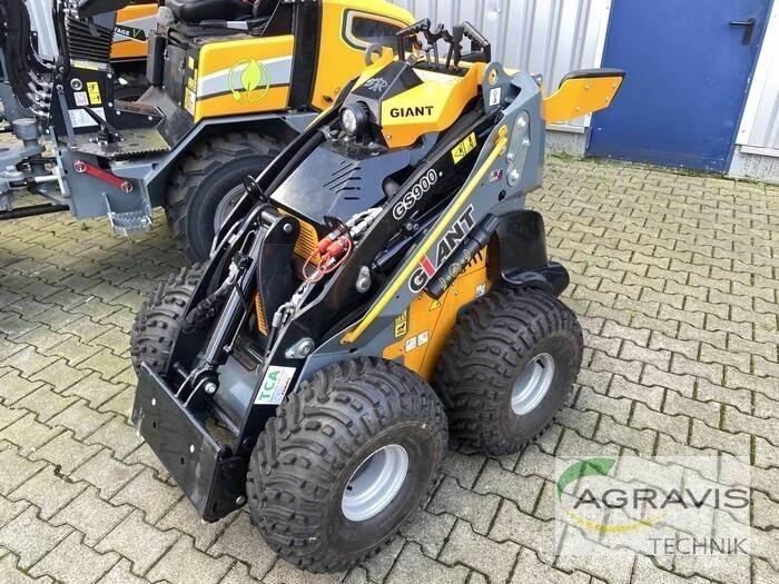 GiANT GS900 Kolesové nakladače