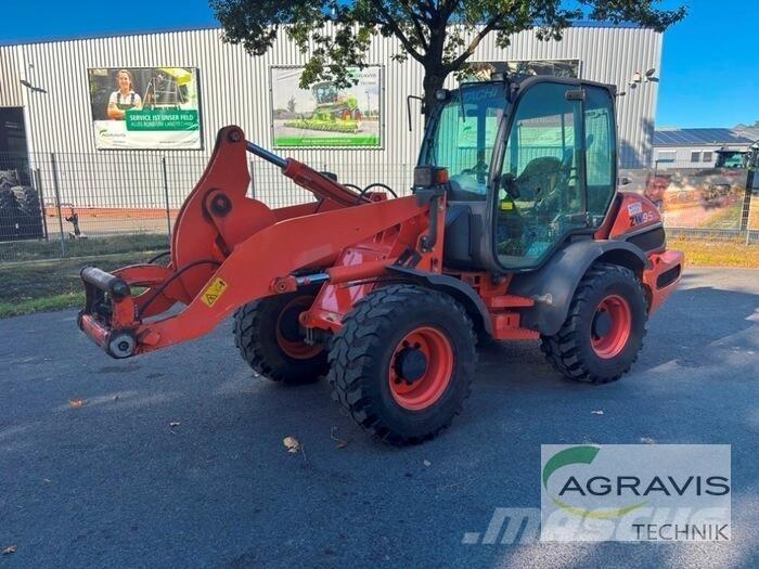Hitachi ZW 95 Kolesové nakladače
