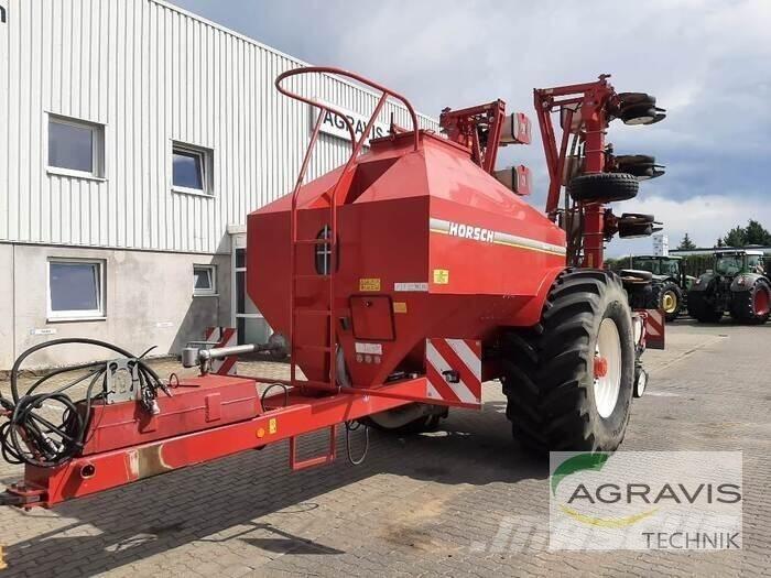 Horsch MAISTRO 12 RC Mechanické sejačky