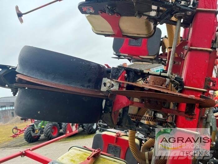 Horsch MAISTRO 8 CC Mechanické sejačky