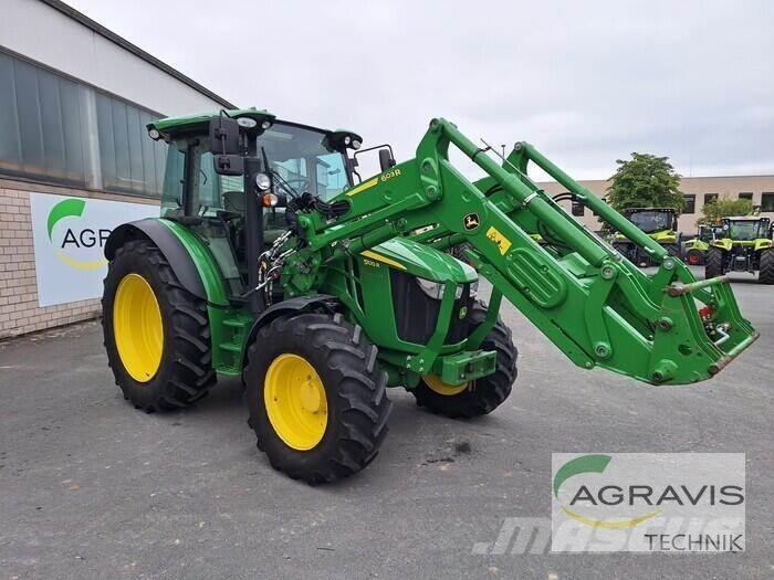 John Deere 5100 R Traktory