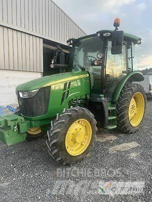 John Deere 5100R Traktory