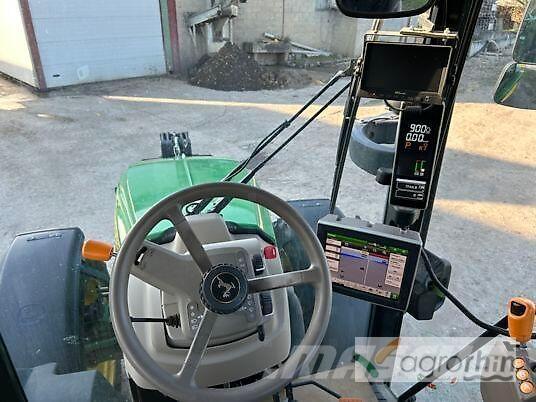 John Deere 5100R Traktory