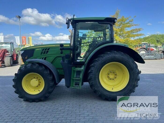 John Deere 6150 R Traktory