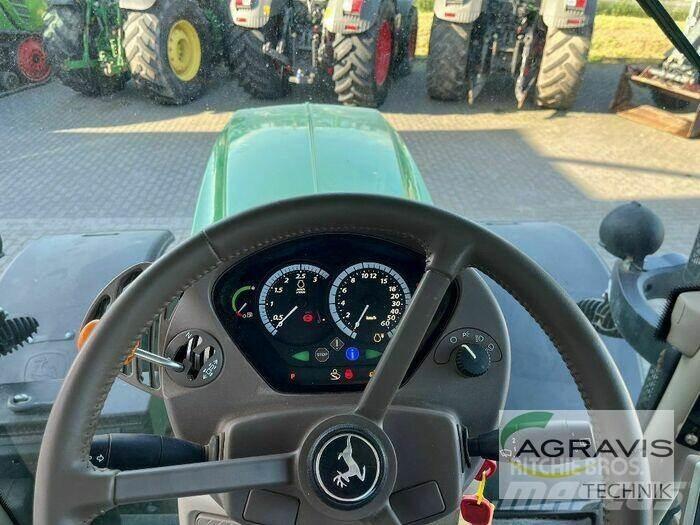 John Deere 6210 R Traktory