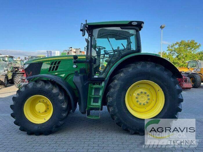 John Deere 6210 R Traktory