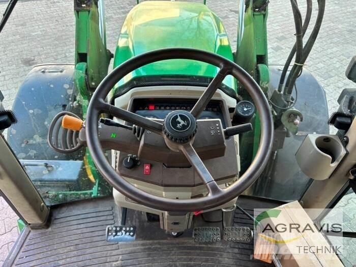 John Deere 6320 Traktory