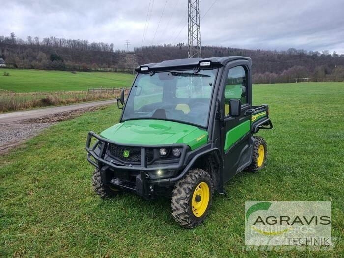 John Deere GATOR Kompaktné traktory