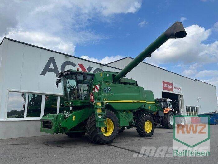 John Deere T560 Kombinované zberacie stroje