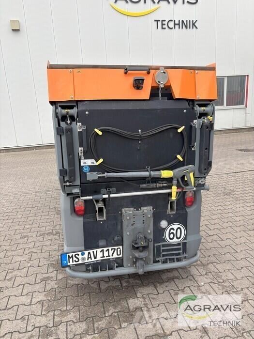 Kärcher MC250 Zametacie stroje