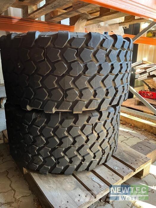  KR445/45R19.5 Pneumatiky, kolesá a ráfiky