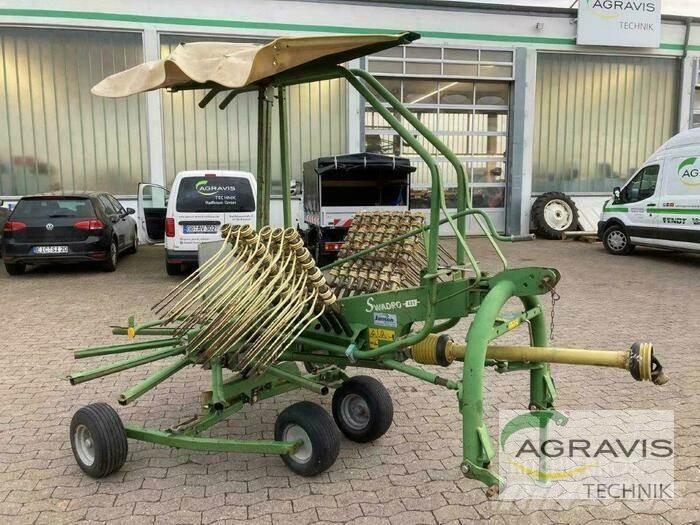 Krone SWADRO 421 Obracače a zhrabovače sena