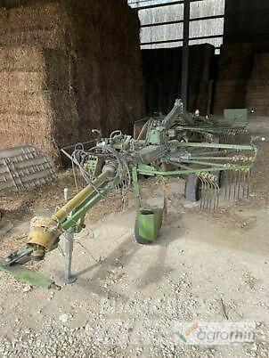 Krone SWADRO 710/26T Obracače a zhrabovače sena
