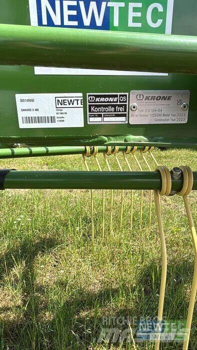 Krone SWADRO S 460 Obracače a zhrabovače sena