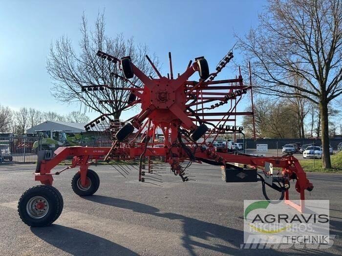 Kuhn GA 8521 Obracače a zhrabovače sena