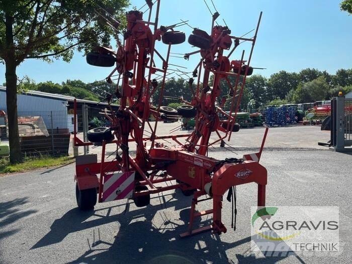 Kuhn GF 10601 TO Obracače a zhrabovače sena