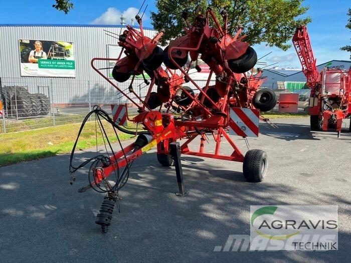 Kuhn GF 10802 T GII Obracače a zhrabovače sena