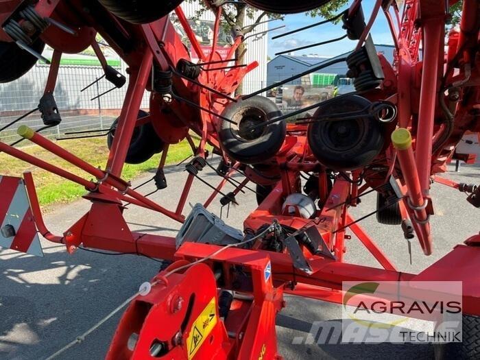 Kuhn GF 10802 T GII Obracače a zhrabovače sena