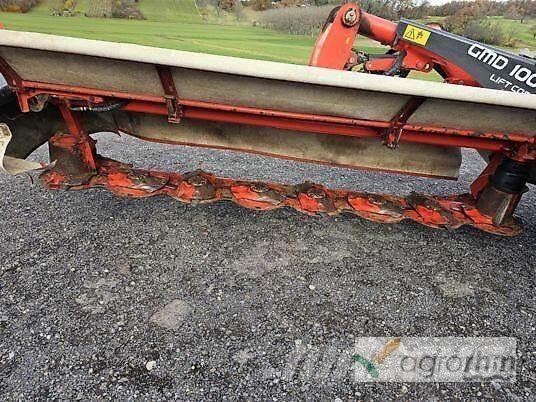 Kuhn GMD10030 et 3525 Žacie stroje