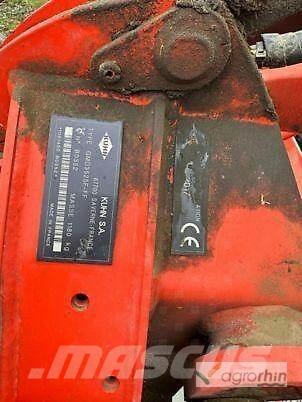 Kuhn GMD10030 et 3525 Žacie stroje