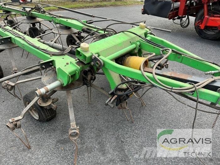 Kverneland 6913 Obracače a zhrabovače sena