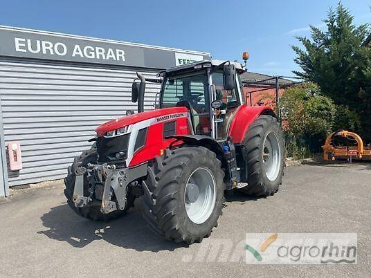 Massey Ferguson 7S210 Traktory