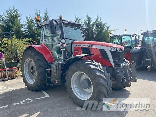 Massey Ferguson 7S210 Traktory