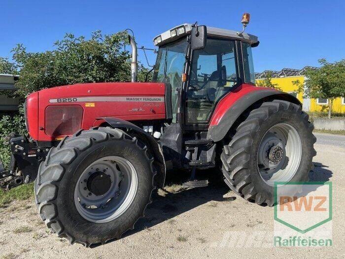 Massey Ferguson 8250-4 Traktory