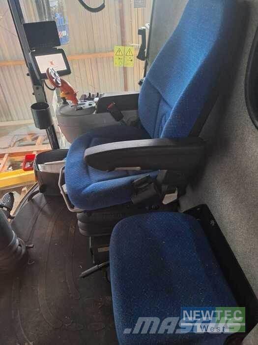 New Holland CX 5090 Kombinované zberacie stroje
