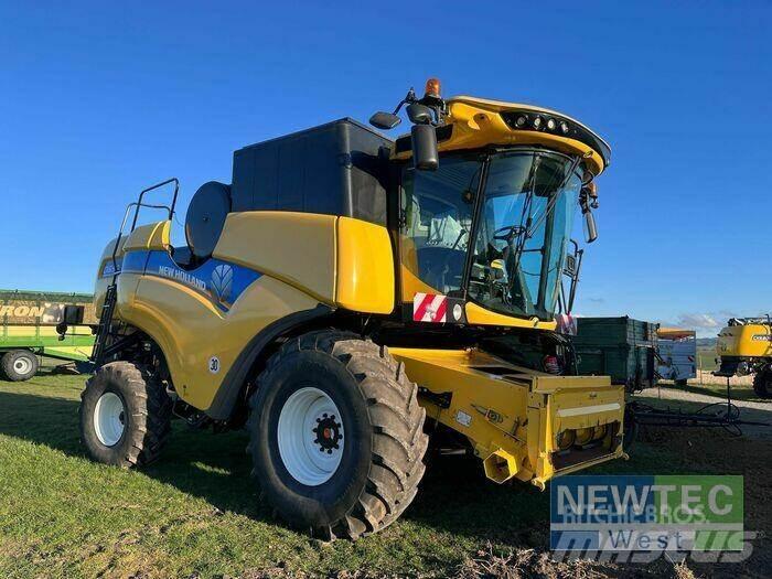 New Holland CX 6.90 Kombinované zberacie stroje