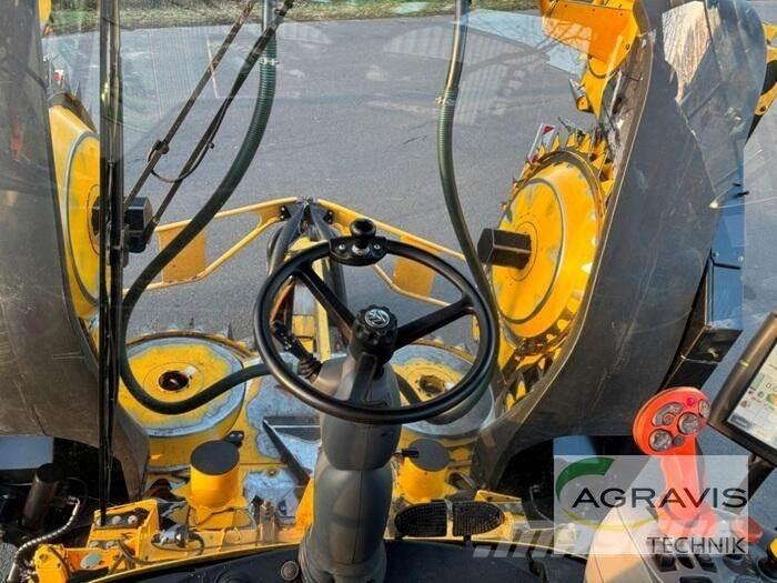 New Holland FR 700 Samochodné kosačky