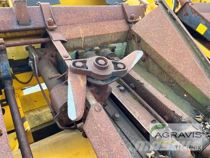 New Holland MF 875 W Príslušenstvo a náhradné diely ku kombajnom