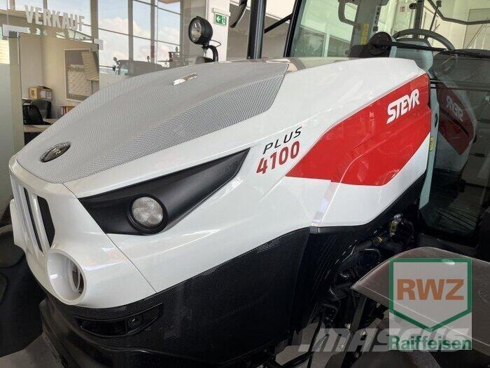 Steyr 4110 PLUS Traktory