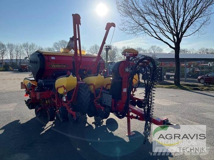 Väderstad TEMPO TPF 8 Mechanické sejačky