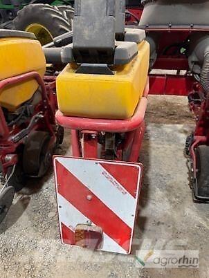 Väderstad Tempo V8 Mechanické sejačky
