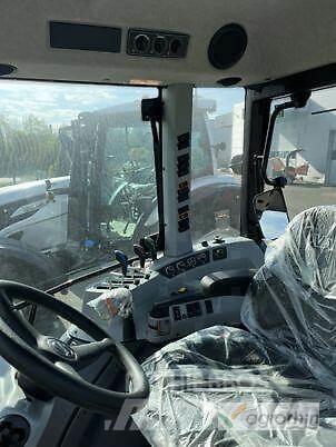 Valtra A105MH4 Traktory
