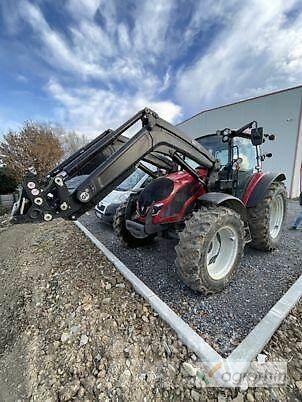 Valtra A115H4 Traktory