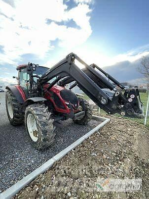 Valtra A115H4 Traktory